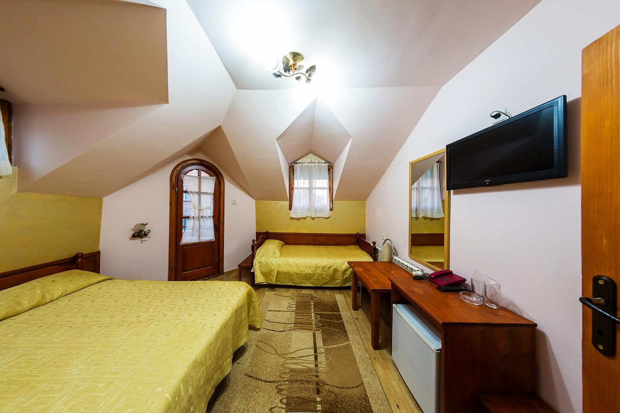 Family Hotel Ogi أسينوفغراد المظهر الخارجي الصورة