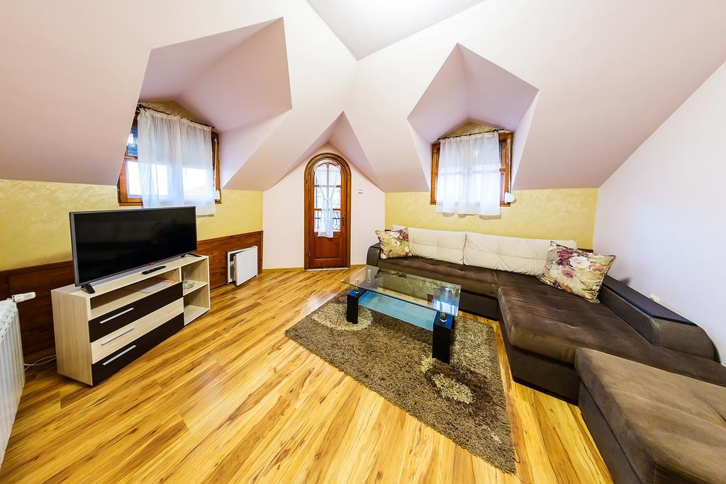 Family Hotel Ogi أسينوفغراد المظهر الخارجي الصورة
