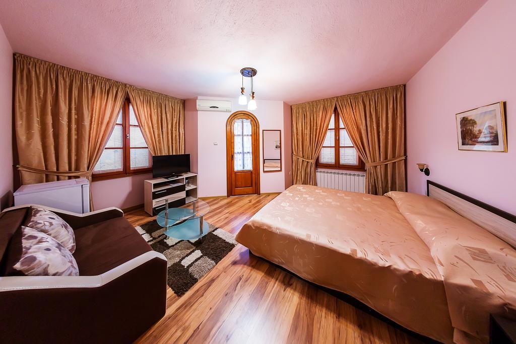 Family Hotel Ogi أسينوفغراد المظهر الخارجي الصورة