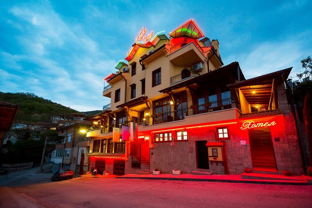 Family Hotel Ogi أسينوفغراد المظهر الخارجي الصورة